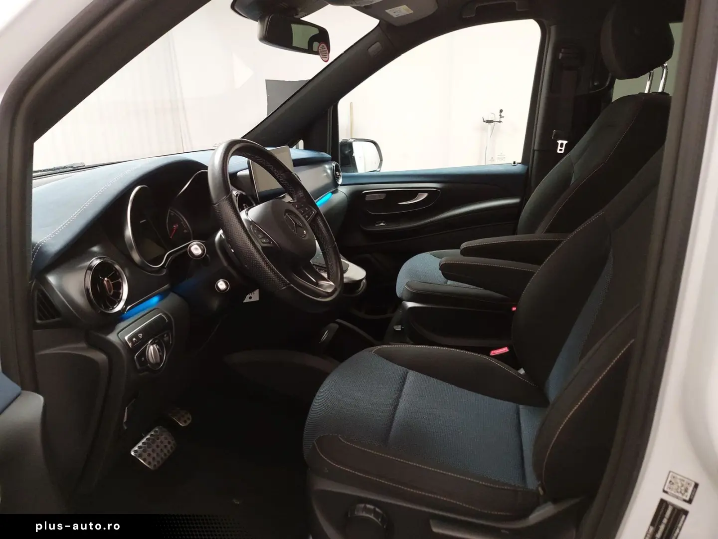MERCEDES-BENZ EQV 300 lang NAVI LED 360- Kamera
