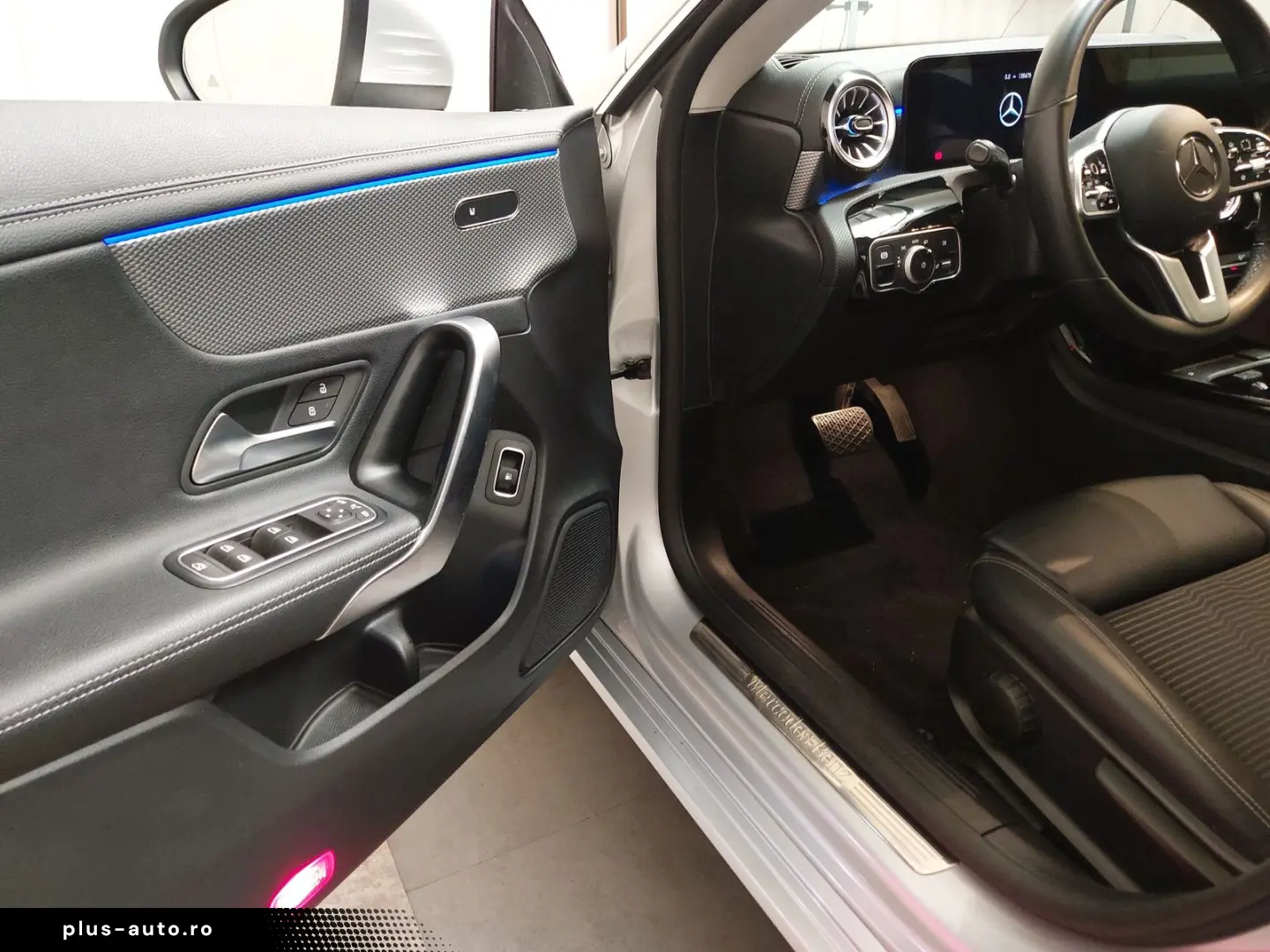 MERCEDES-BENZ CLA 250 e Progressive Pano Ambiente