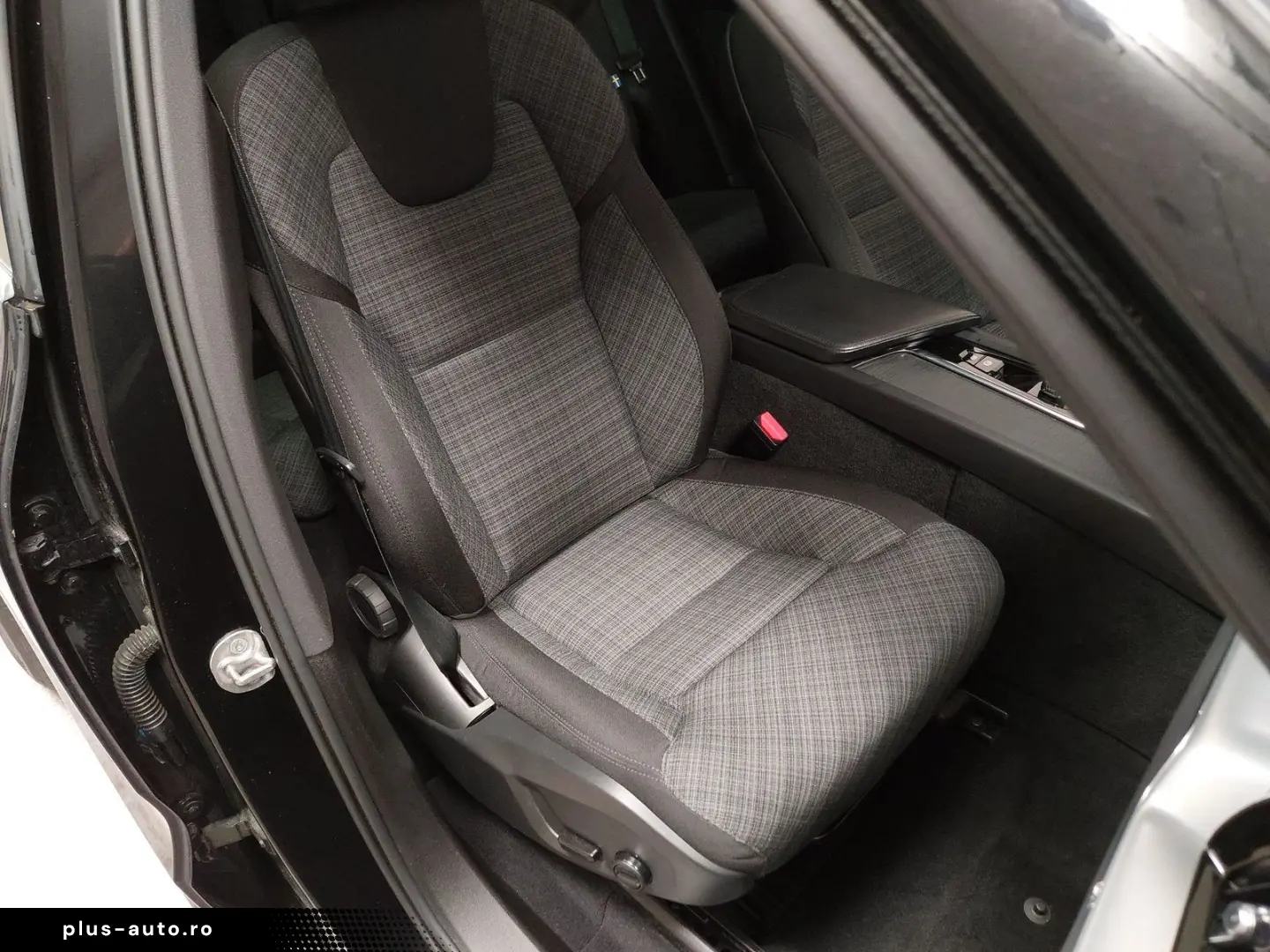 VOLVO XC60 Momentum Pro LED GSD KAMERA