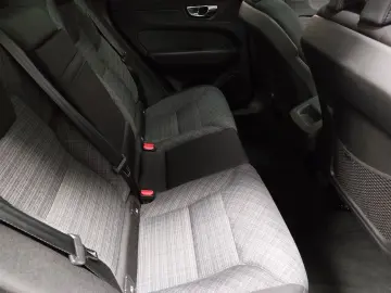 VOLVO XC60 Momentum Pro LED GSD KAMERA