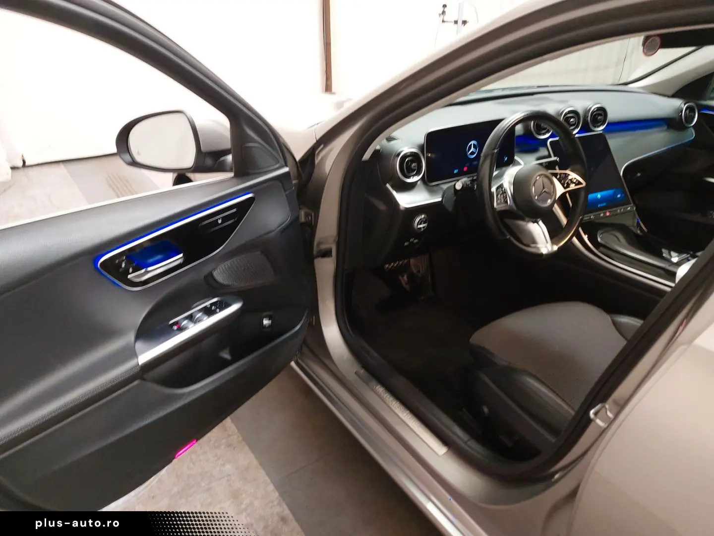 MERCEDES-BENZ Avantgarde Navi LED MBUX  T-Leder