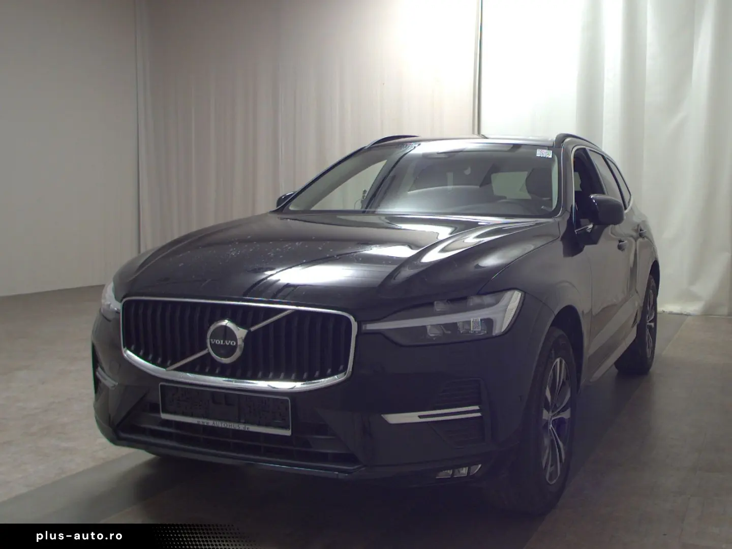VOLVO XC60 B4 Momentum Pro Leder Navi Pano LED