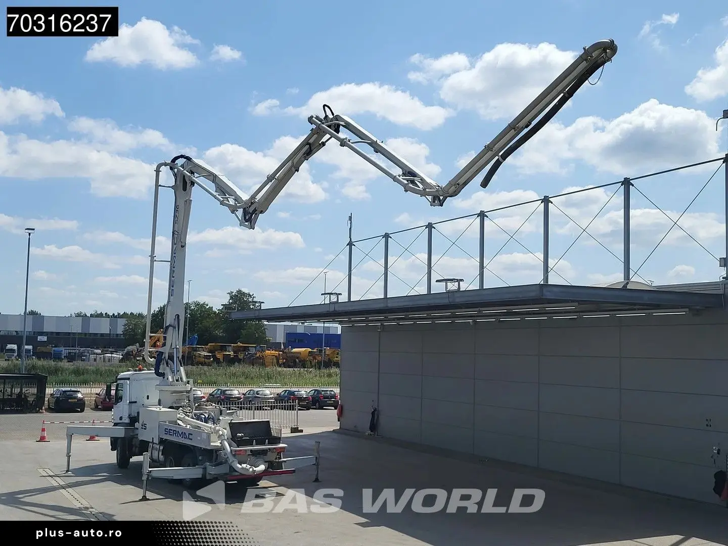 MERCEDES-BENZ Arocs 3342 6X4 SERMAC 5Z36 Concrete Pump