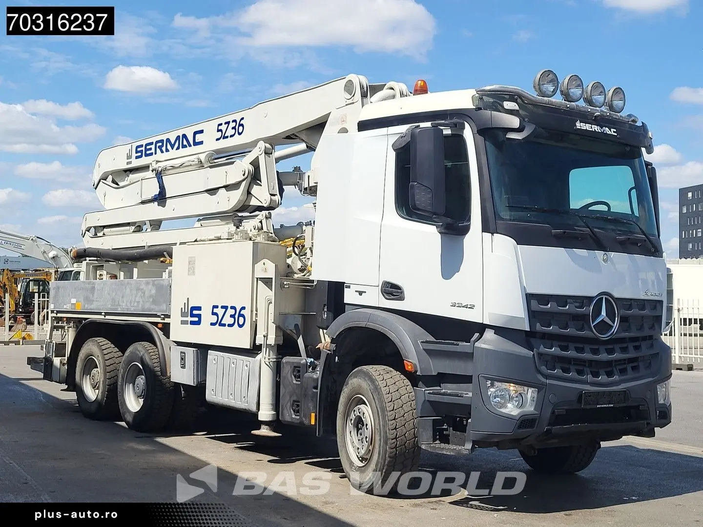 MERCEDES-BENZ Arocs 3342 6X4 SERMAC 5Z36 Concrete Pump