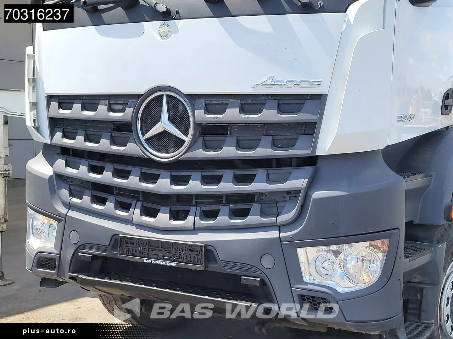 MERCEDES-BENZ Arocs 3342 6X4 SERMAC 5Z36 Concrete Pump