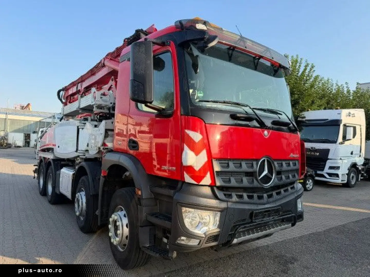 MERCEDES-BENZ Arocs 3543 Liebherr Hallenmeister 32m