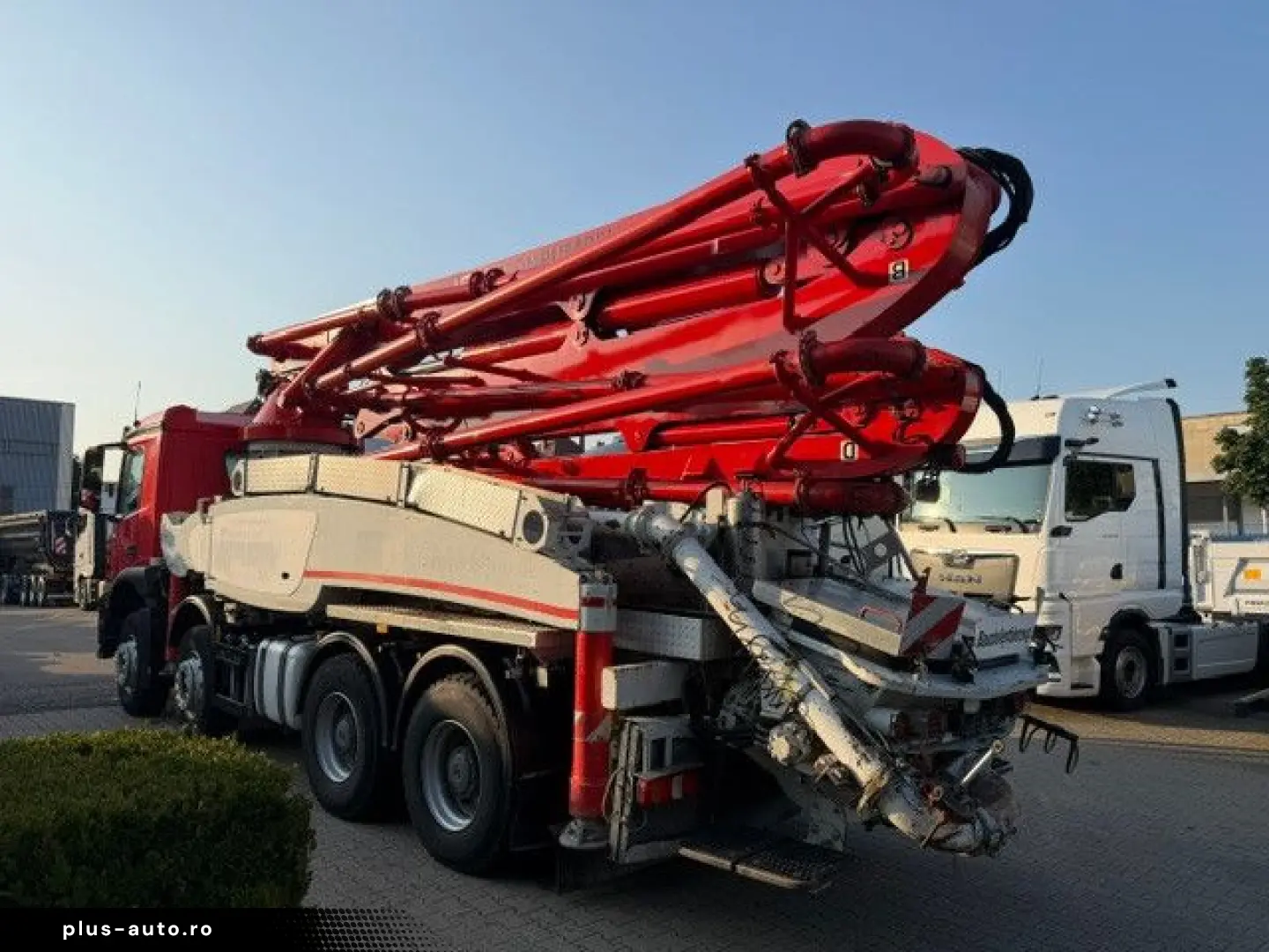 MERCEDES-BENZ Arocs 3543 Liebherr Hallenmeister 32m