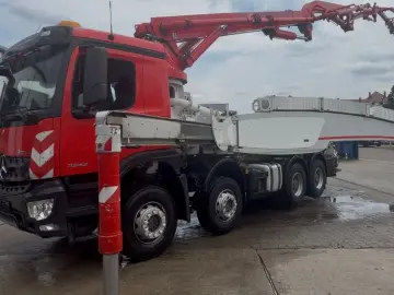 MERCEDES-BENZ Arocs 3543 Liebherr Hallenmeister 32m