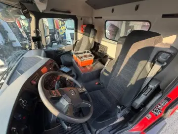 MERCEDES-BENZ Arocs 3543 Liebherr Hallenmeister 32m