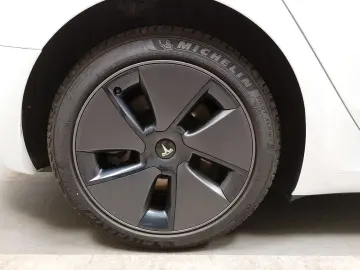 TESLA Model 3 Long Range AWD NAVI LED PANO KAMERA