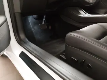 TESLA Model 3 Long Range AWD NAVI LED PANO KAMERA