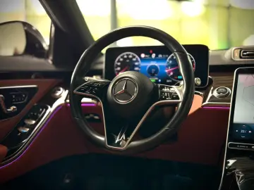 Mercedes-Benz S 450 4MATIC   Garanție