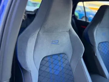 VW Golf VIII R Performance 4Motion
