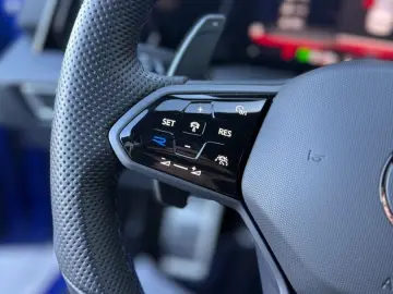 VW Golf VIII R Performance 4Motion
