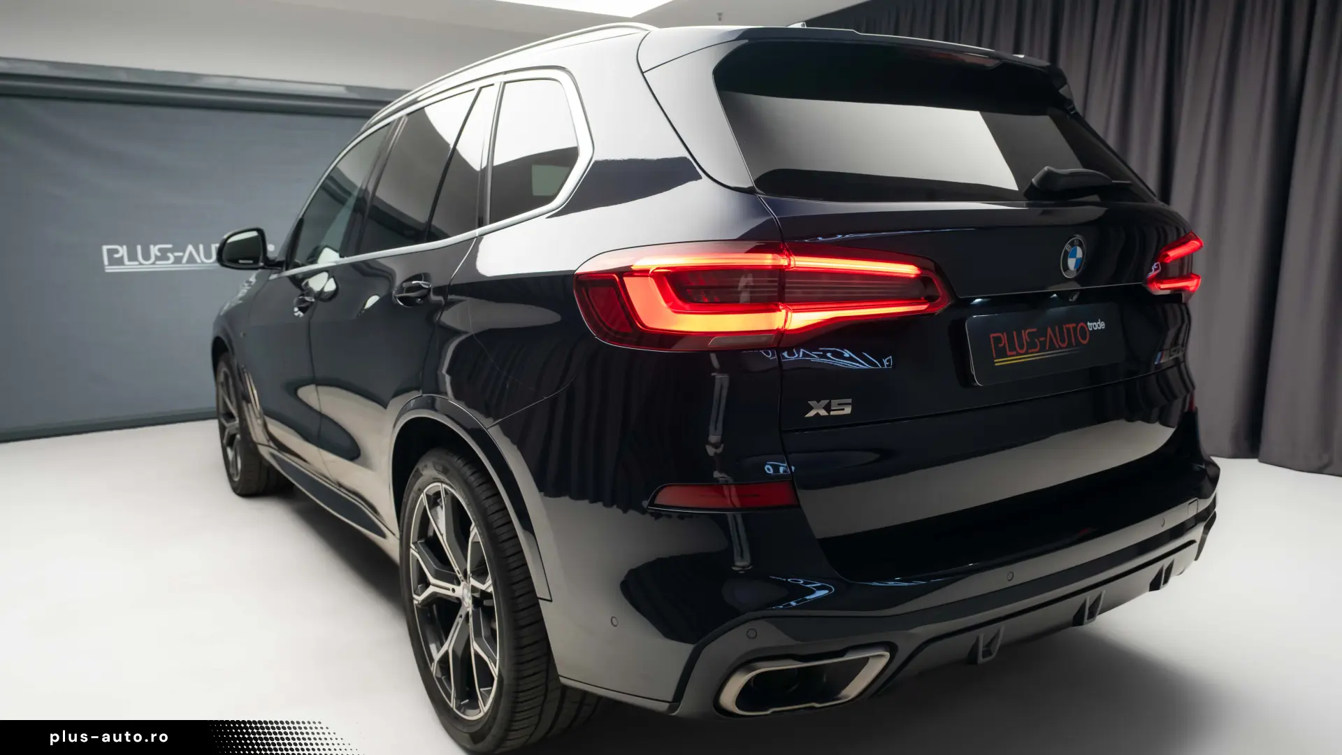 BMW M5 M50d