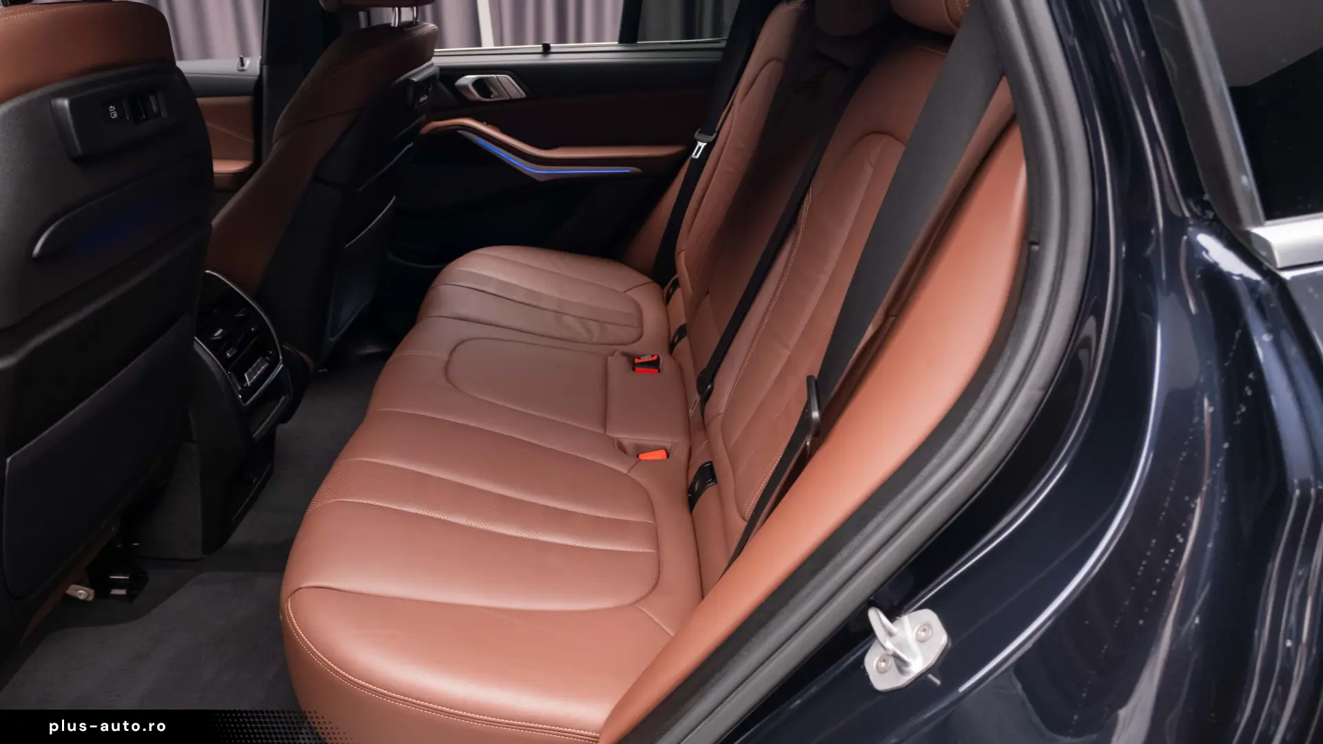BMW M5 M50d