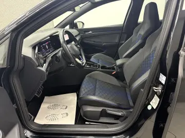 VW Golf R 4 Performance