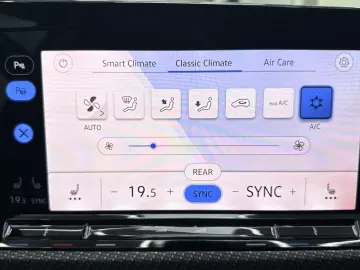 VW Golf R 4 Performance