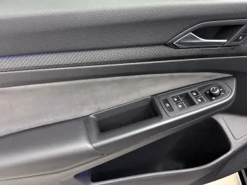 VW Golf R 4 Performance