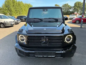 MERCEDES-BENZ G 400