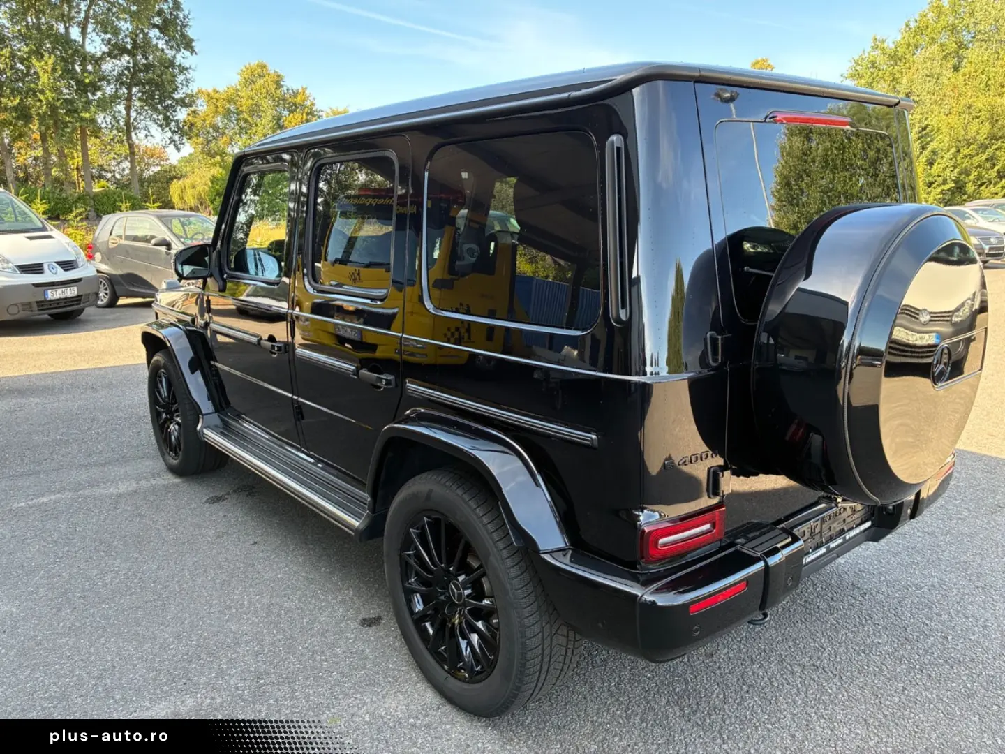 MERCEDES-BENZ G 400