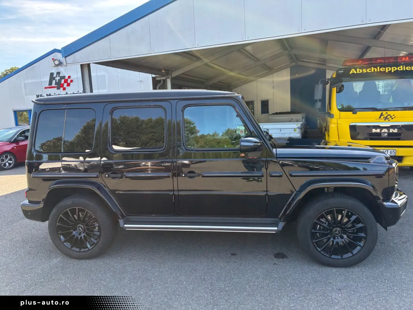 MERCEDES-BENZ G 400