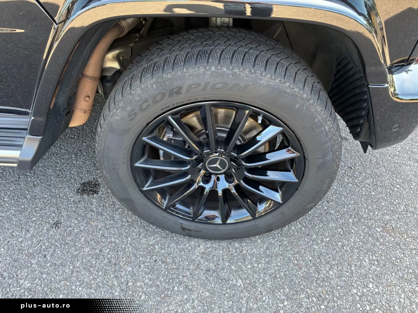 MERCEDES-BENZ G 400