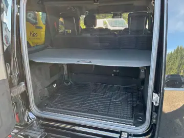 MERCEDES-BENZ G 400