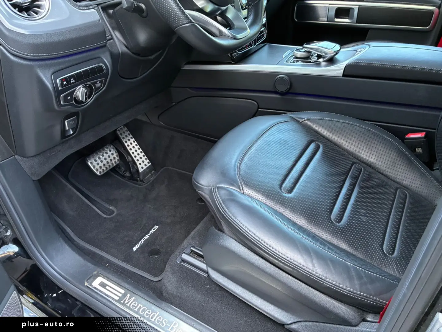 MERCEDES-BENZ G 400