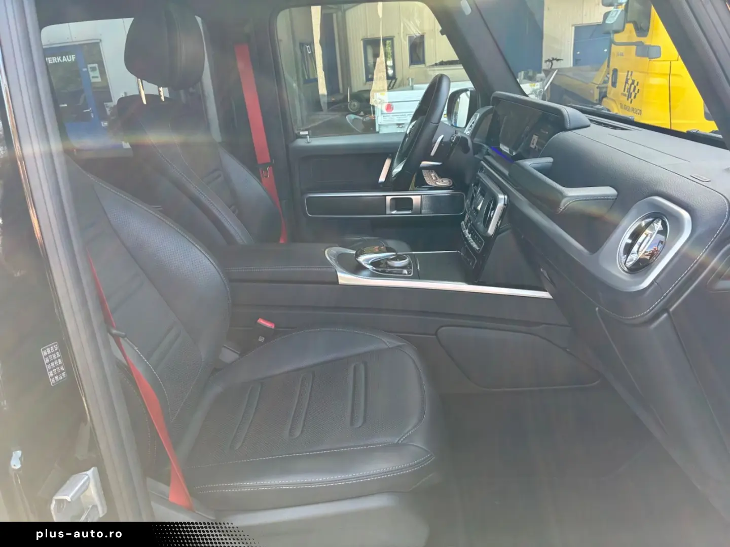 MERCEDES-BENZ G 400
