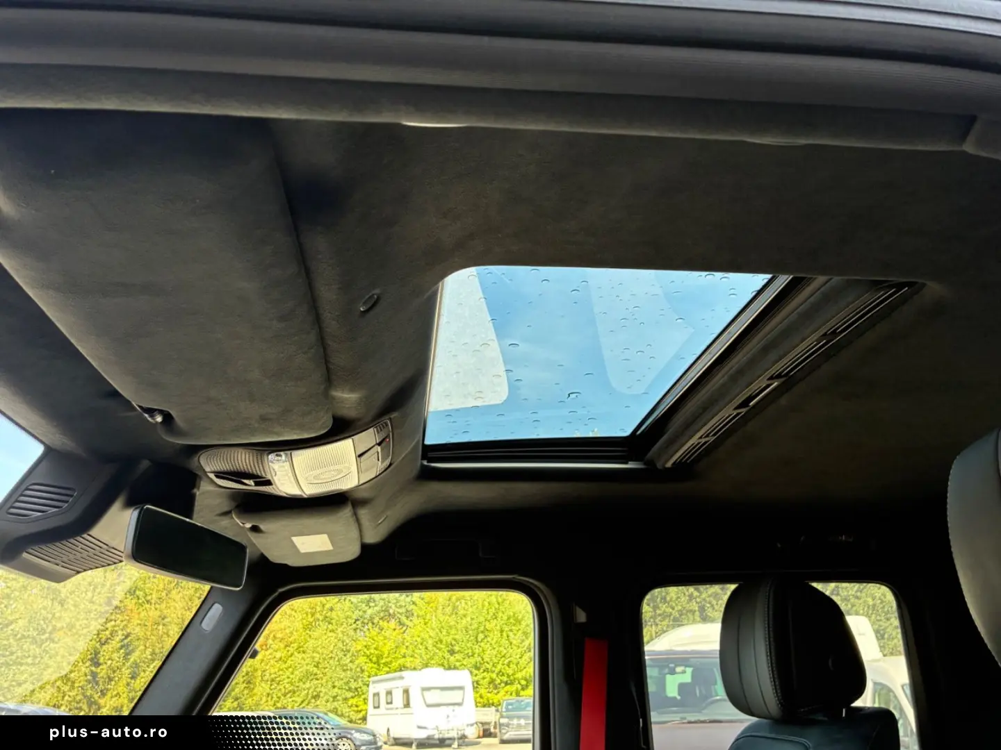 MERCEDES-BENZ G 400
