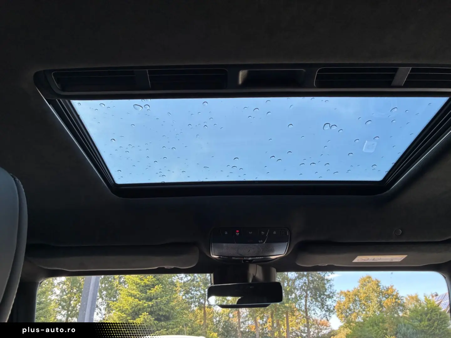 MERCEDES-BENZ G 400