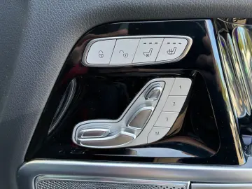 MERCEDES-BENZ G 400