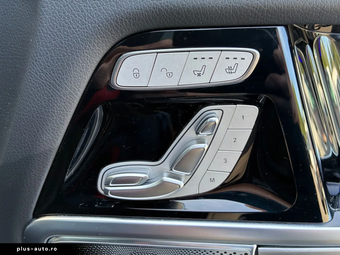 MERCEDES-BENZ G 400