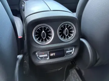 MERCEDES-BENZ G 400