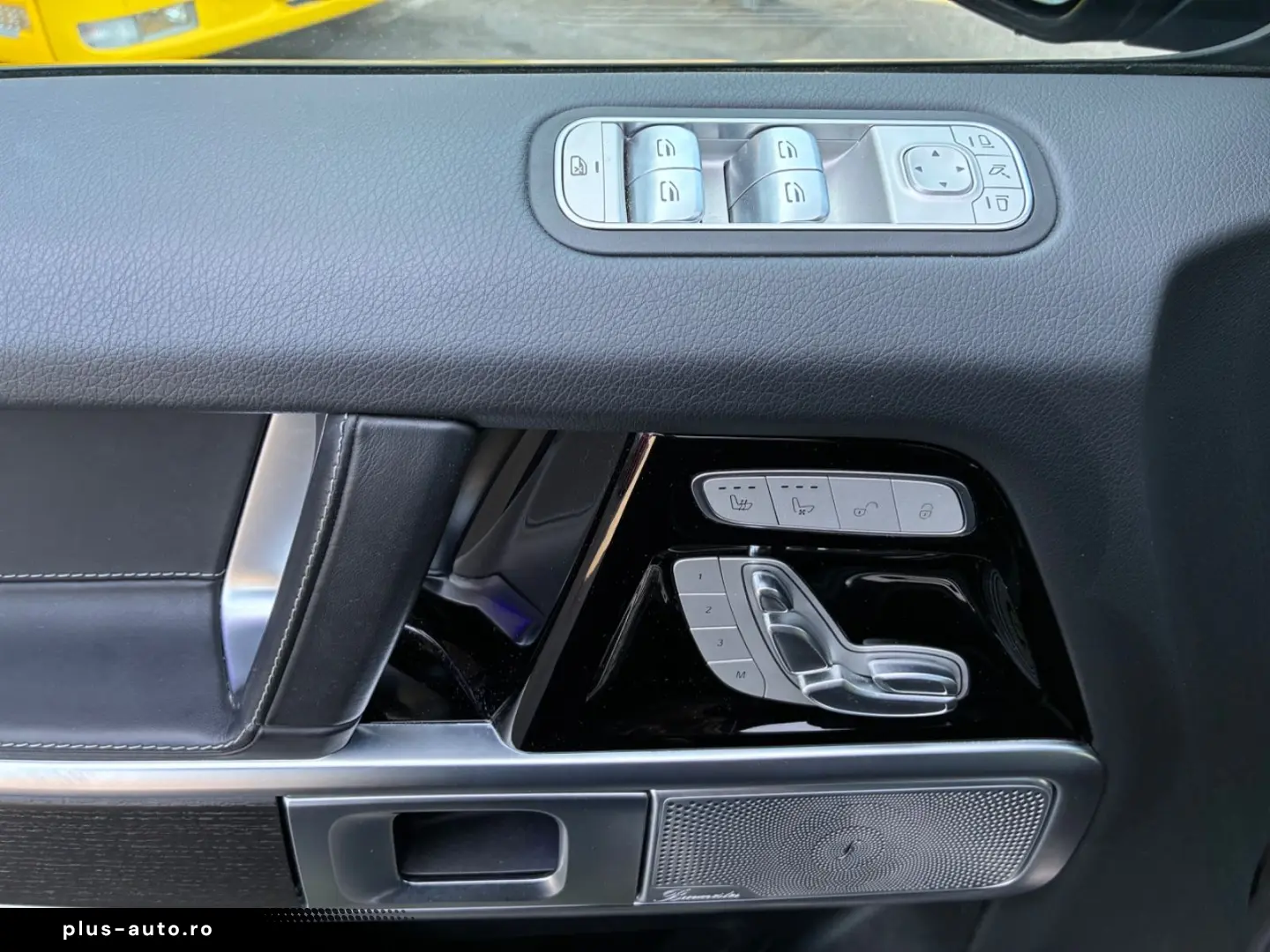 MERCEDES-BENZ G 400