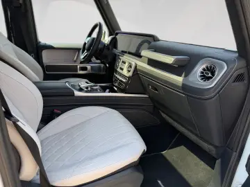 MERCEDES-BENZ G 400 D