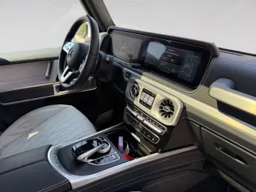 MERCEDES-BENZ G 400 D