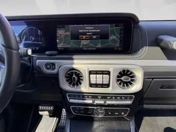 MERCEDES-BENZ G 400 D
