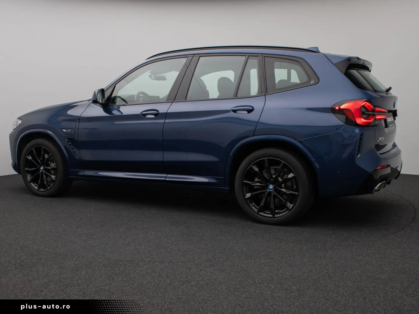 BMW X3 xDr30e MSpo 360Laser HUD Keyless AdaptiveSusp