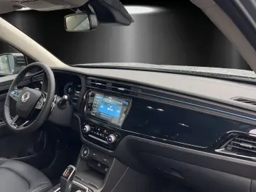 SSANGYONG Korando E-Motion Platinum Vorführwagen!
