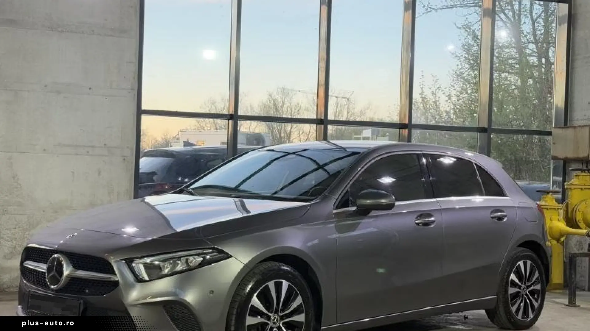 Mercedes-Benz A 250 e