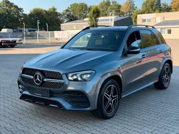 MERCEDES-BENZ GLE 450 AMG Night Panorama