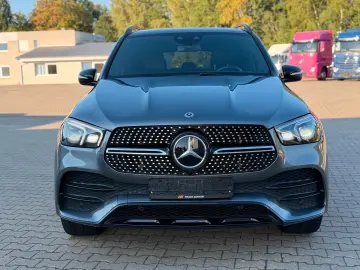 MERCEDES-BENZ GLE 450 AMG Night Panorama