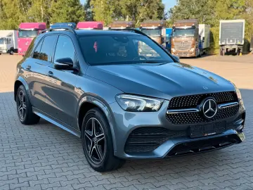 MERCEDES-BENZ GLE 450 AMG Night Panorama