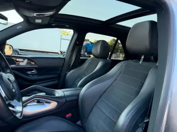 MERCEDES-BENZ GLE 450 AMG Night Panorama