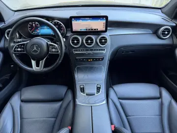 MERCEDES-BENZ GLC 200 Coupe 4-M LED MBUX Kamera Keyl…