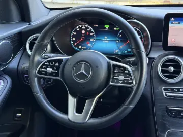MERCEDES-BENZ GLC 200 Coupe 4-M LED MBUX Kamera Keyl…