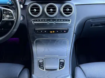 MERCEDES-BENZ GLC 200 Coupe 4-M LED MBUX Kamera Keyl…