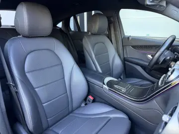 MERCEDES-BENZ GLC 200 Coupe 4-M LED MBUX Kamera Keyl…